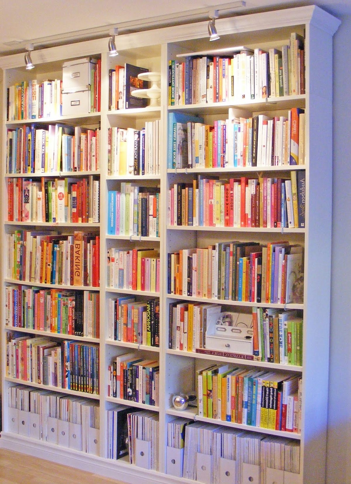 15 The Best Bookcases Lighting